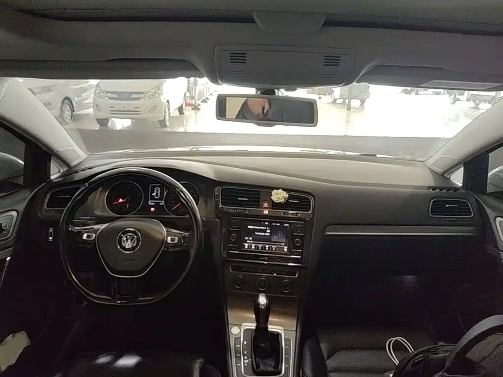 Volkswagen Golf 2016
