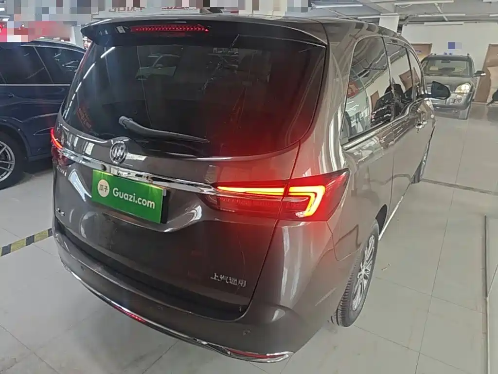 Buick GL8 2024