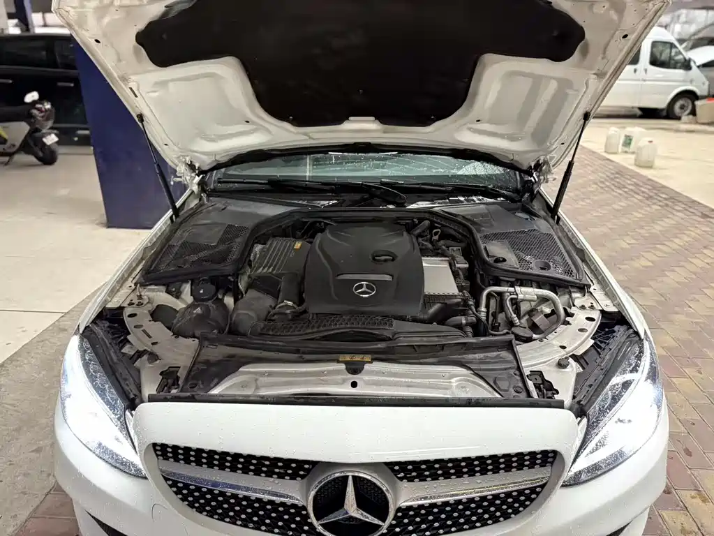 Mercedes-Benz C-Class 2018 — фото 10