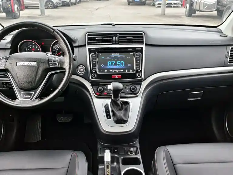 Haval M6 2018 — фото 13