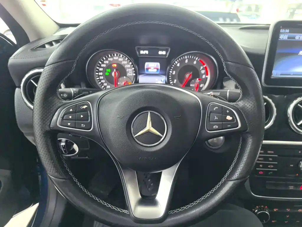 Mercedes-Benz GLA 2017