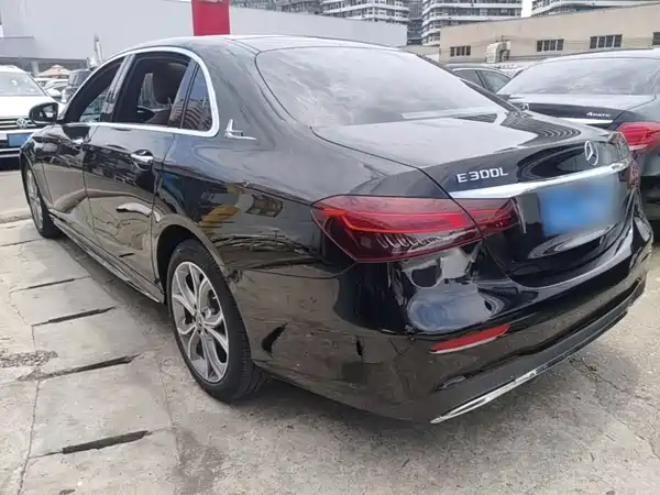 Mercedes-Benz E-Class 2021