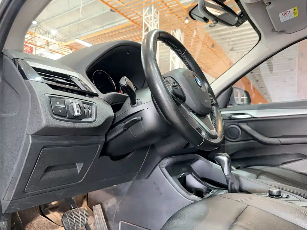 BMW X1 2019 — фото 18