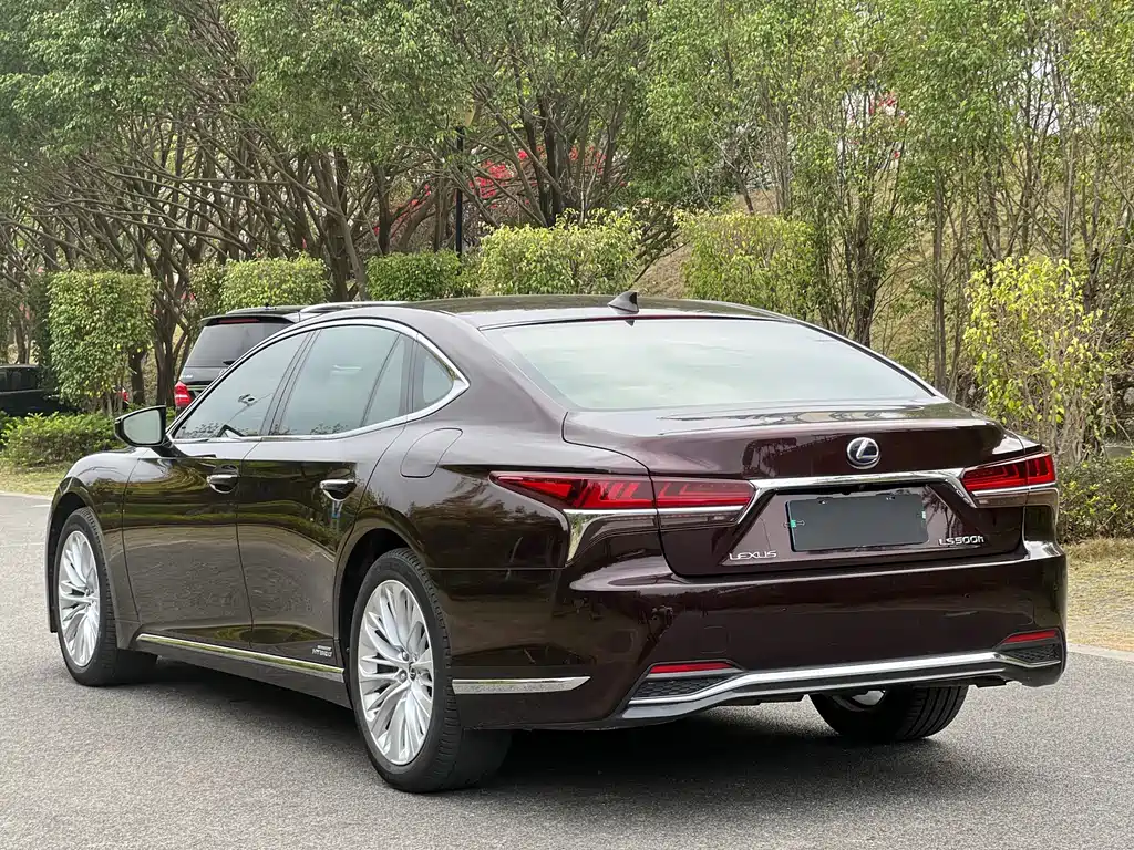Lexus LS 2019 — фото 5