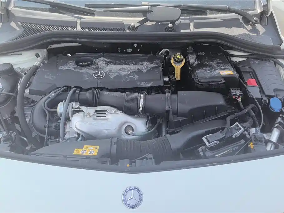 Mercedes-Benz B-Class 2016 — фото 10