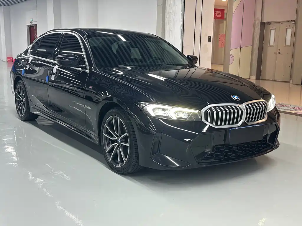 BMW 3 Series 2023