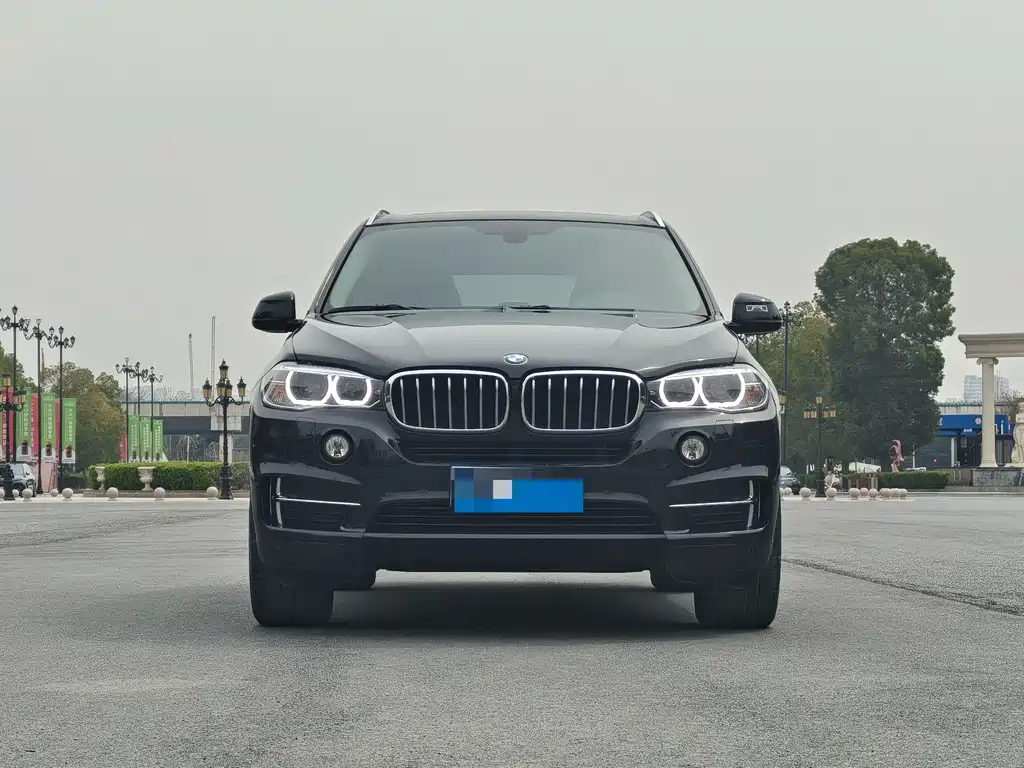BMW X5 2018 — фото 2