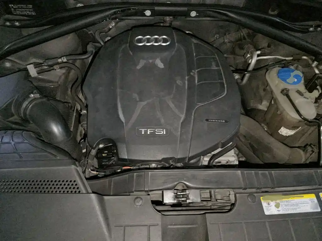 Audi Q5 2015 — фото 11