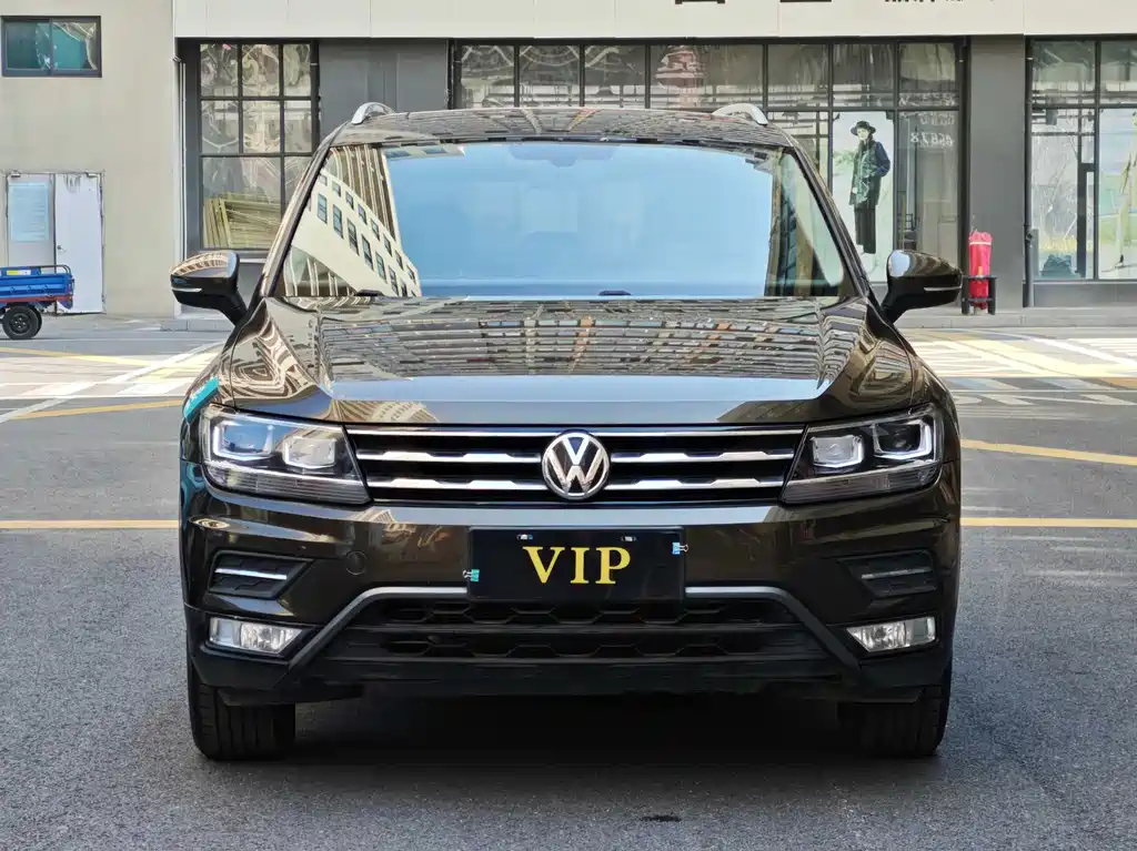 Volkswagen Tiguan L 2018 — фото 2