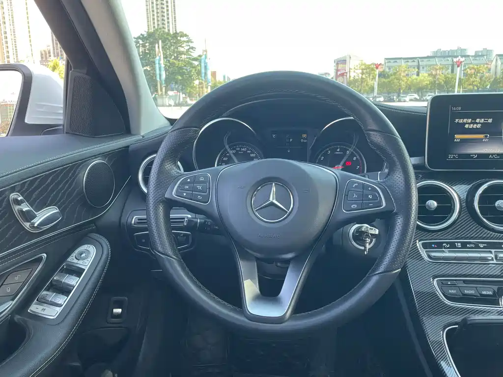 Mercedes-Benz C-Class 2018 — фото 16
