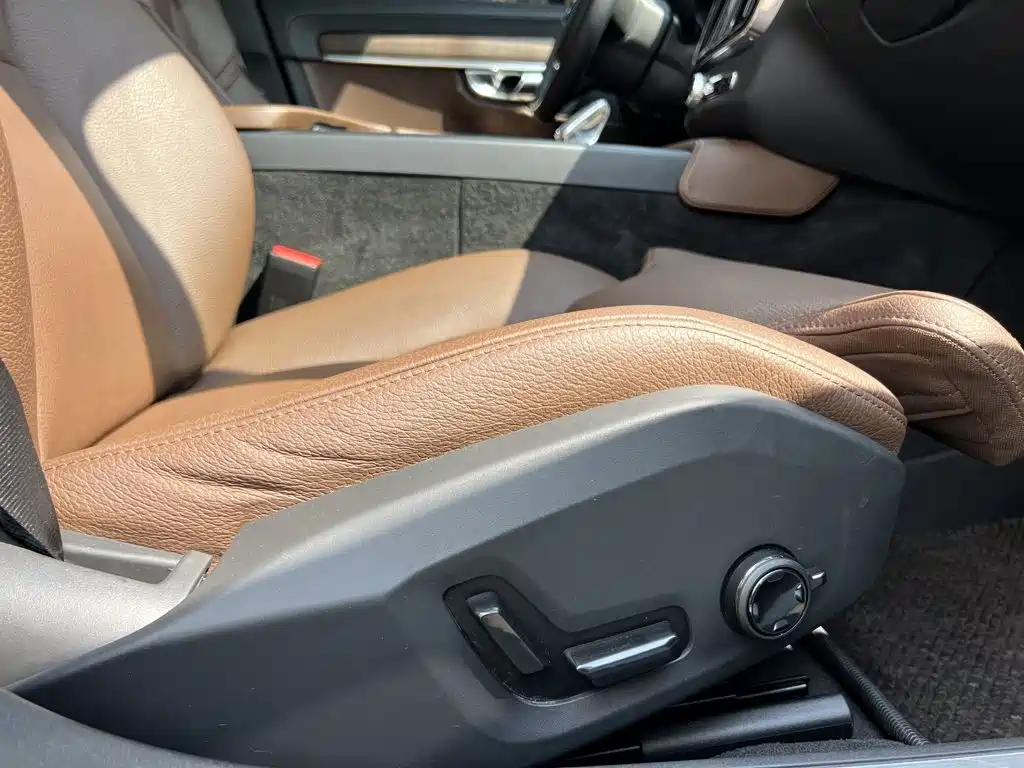 Volvo S90 2022 — фото 20