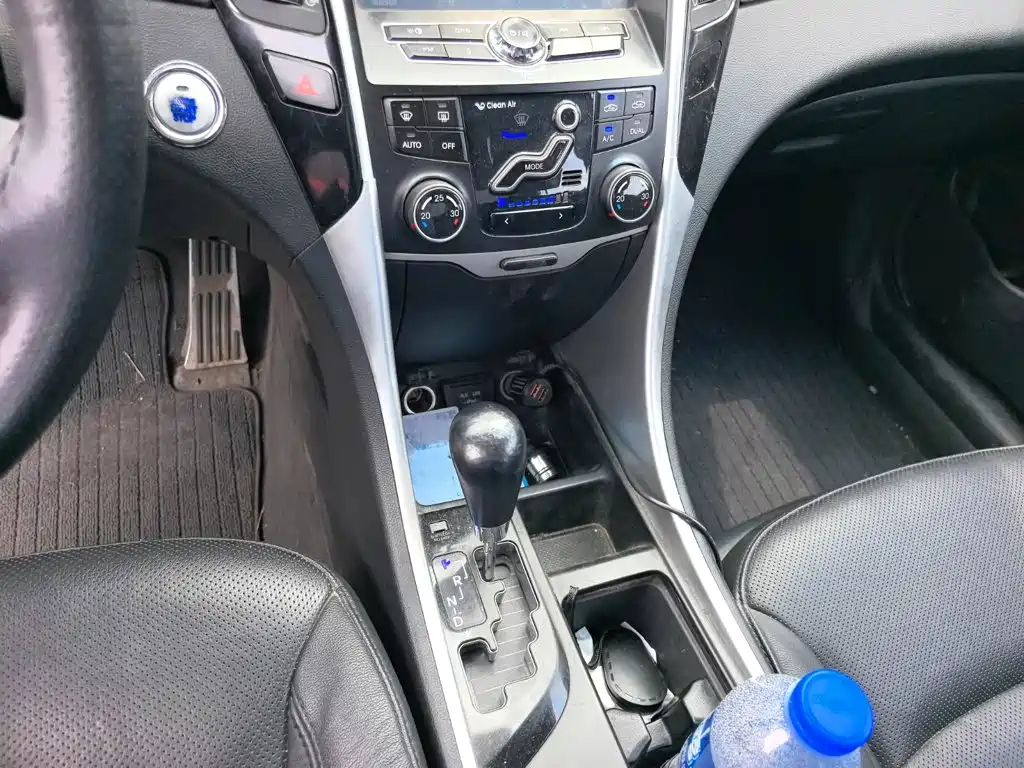 Hyundai Sonata 2014 — фото 14