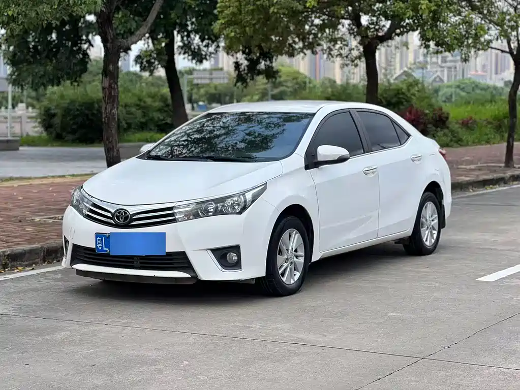 Toyota Corolla 2016 — фото 1