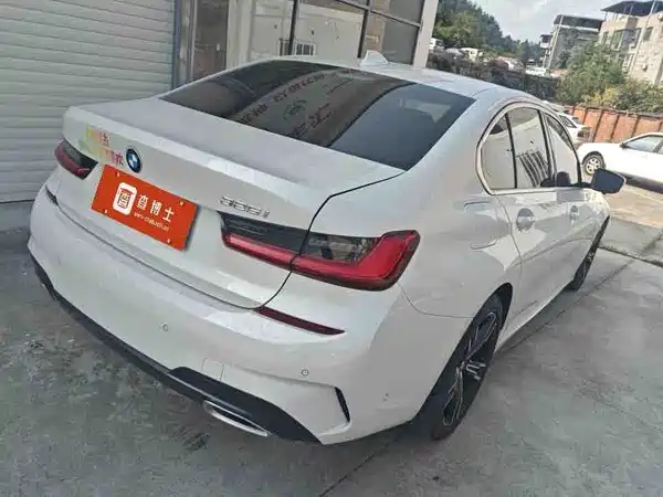 BMW 3 Series 2021