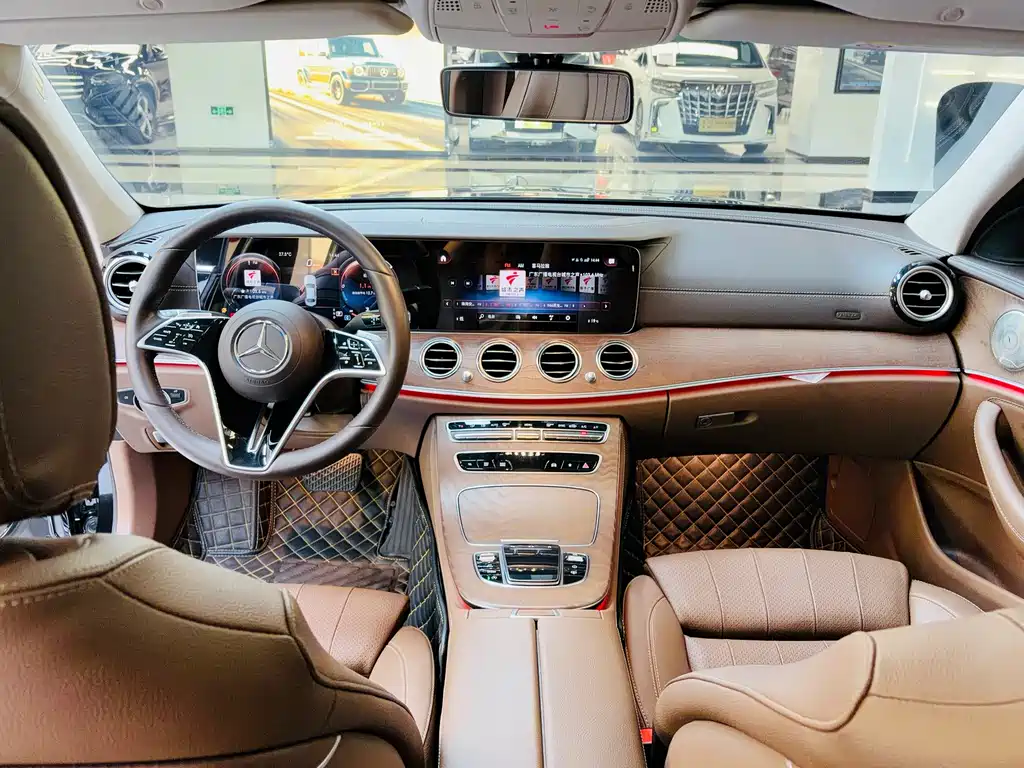 Mercedes-Benz E-Class 2022 — фото 10