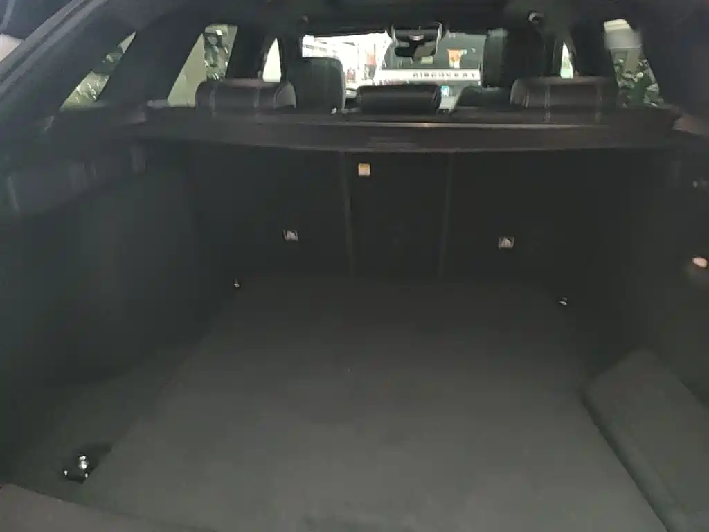 Land Rover Velar 2018 — фото 19