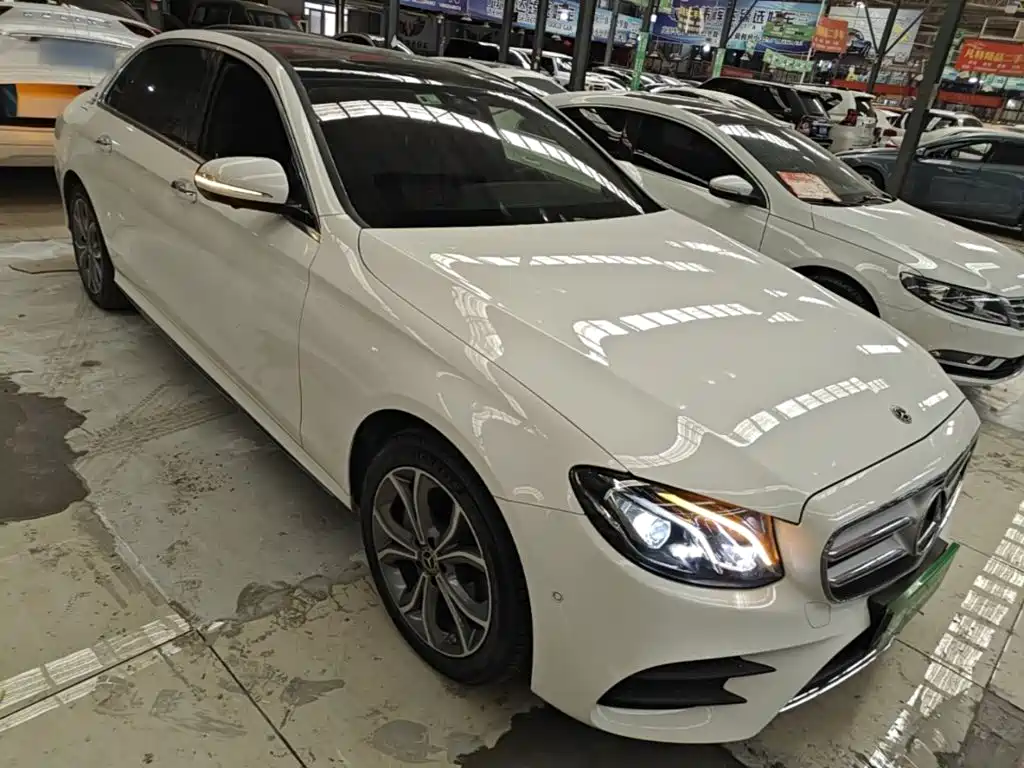 Mercedes-Benz E-Class 2020 — фото 22
