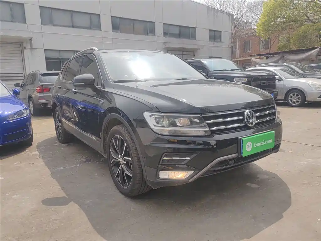 Volkswagen Tiguan L 2020 — фото 22