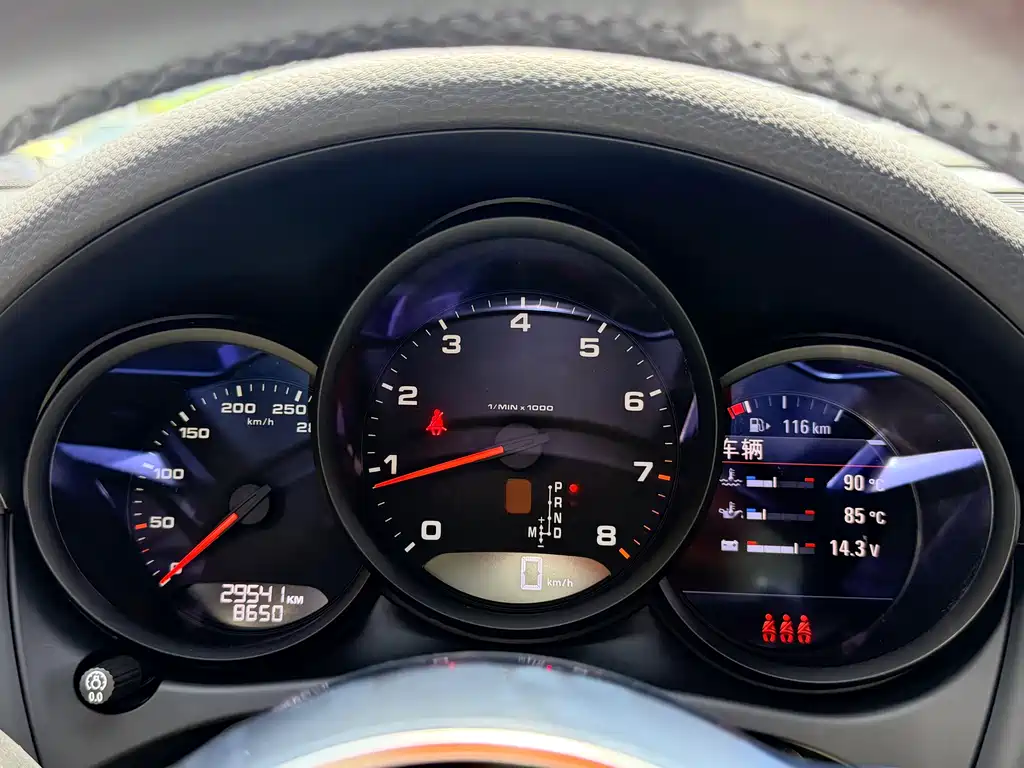 Porsche Macan 2020 — фото 12