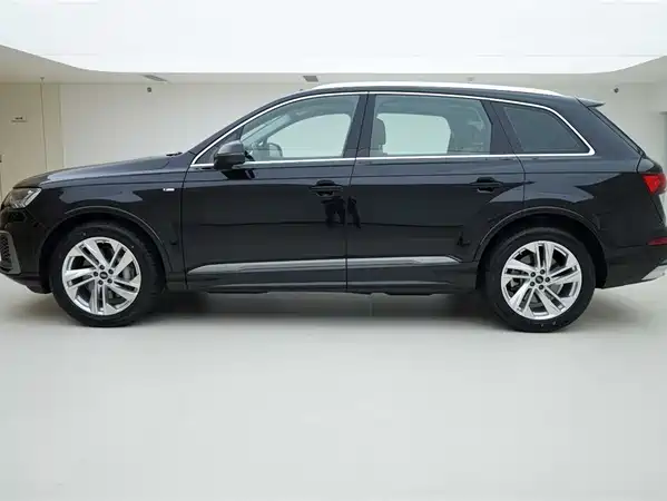 Audi Q7 2021