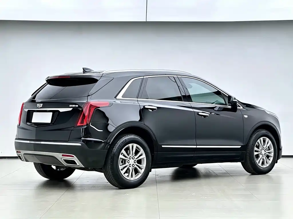 Cadillac XT5 2022 — фото 15