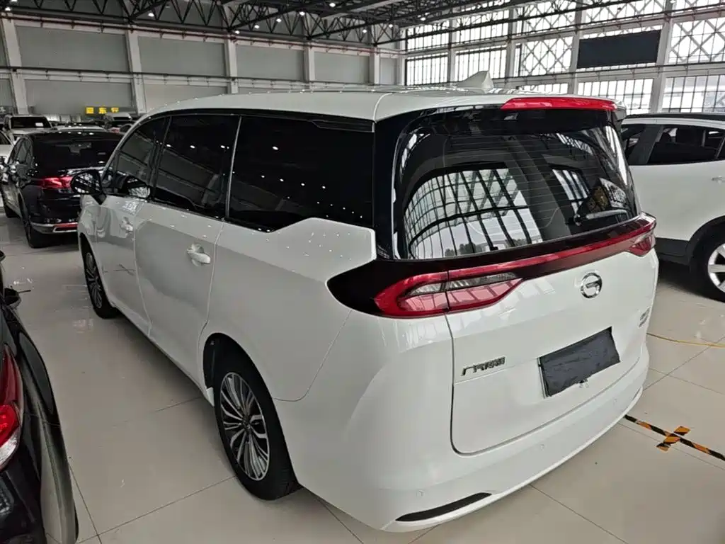 GAC Motor Trumpchi M6 2020 — фото 5