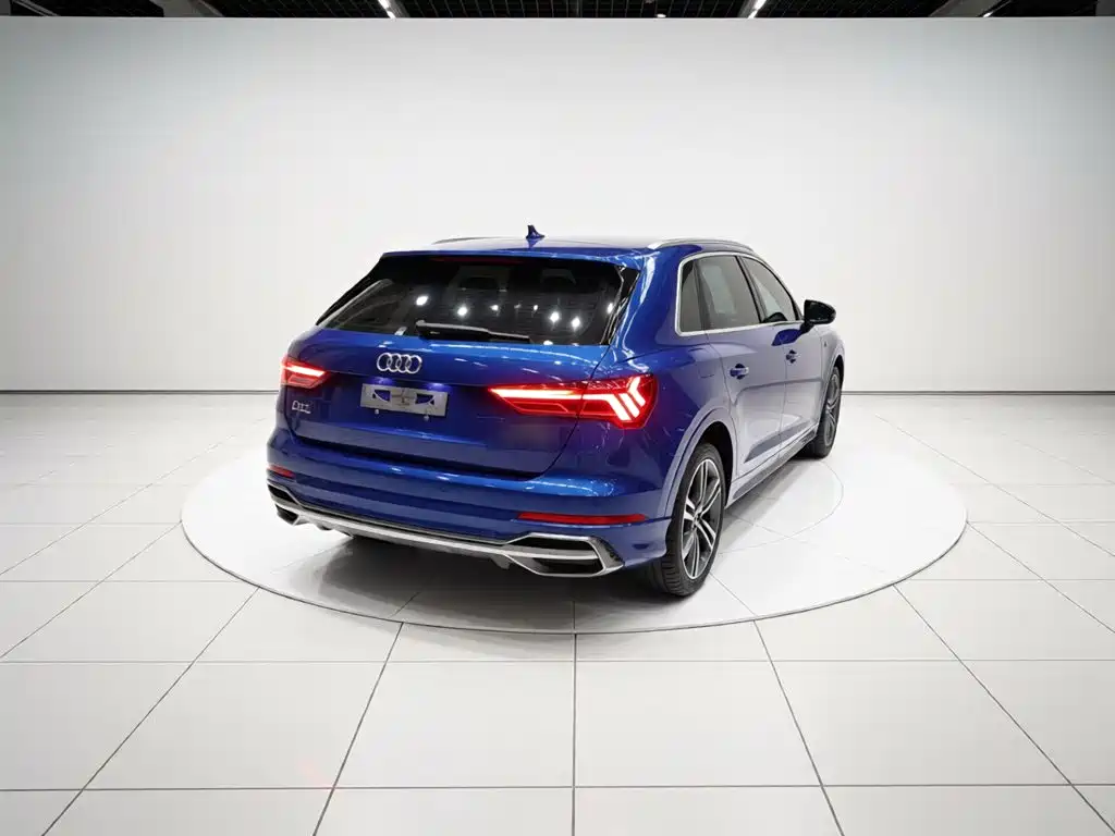 Audi Q3 2021