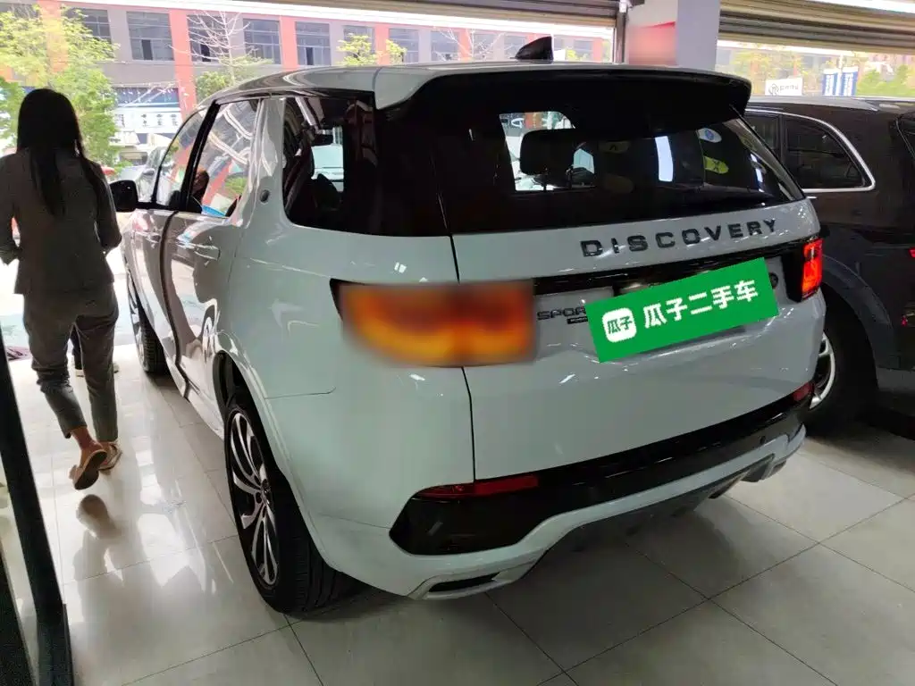 Land Rover Discovery Sport 2020 — фото 23