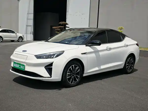JAC Jianghuai iC5 2021