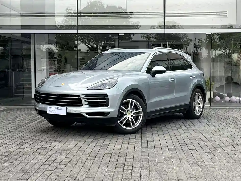 Porsche Cayenne 2021