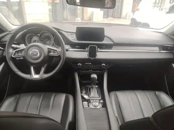 Mazda Atenza 2020