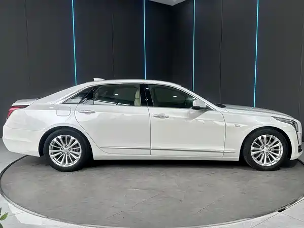 Cadillac CT6 2017