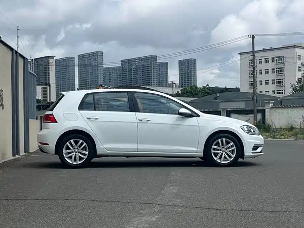 Volkswagen Golf 2020