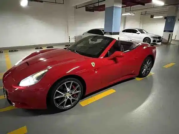 Ferrari California T 2014