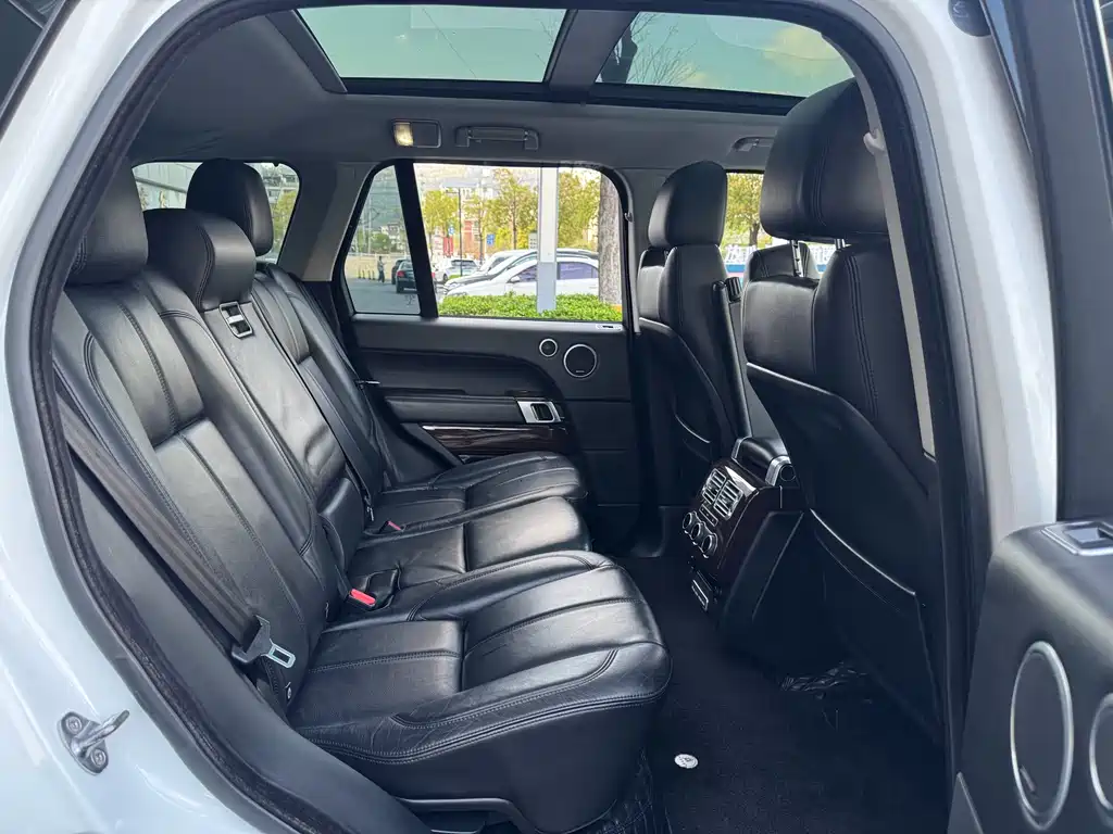 Land Rover Range Rover 2017 — фото 12