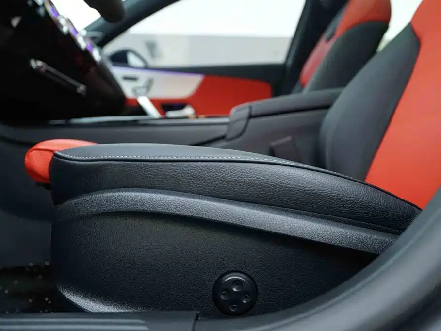 Mercedes-Benz A-Class AMG 2024 — фото 12