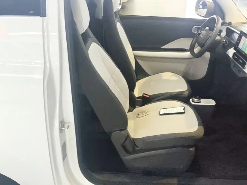 Geely Galaxy Panda 2025 — фото 25