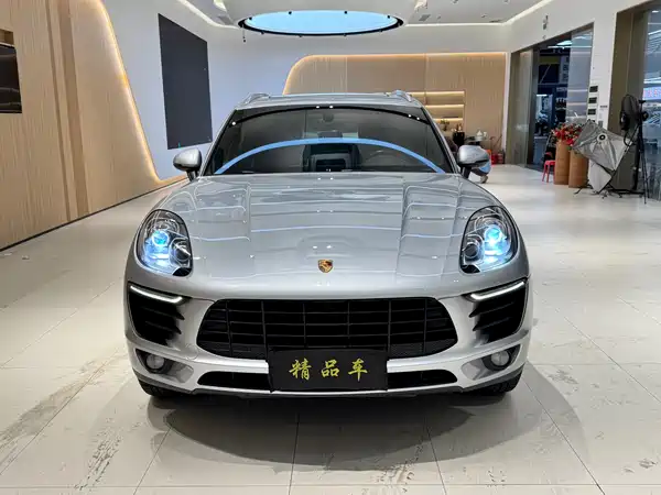 Porsche Macan 2015