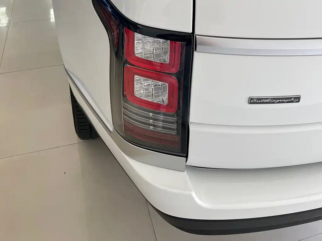 Land Rover Range Rover 2015 — фото 13