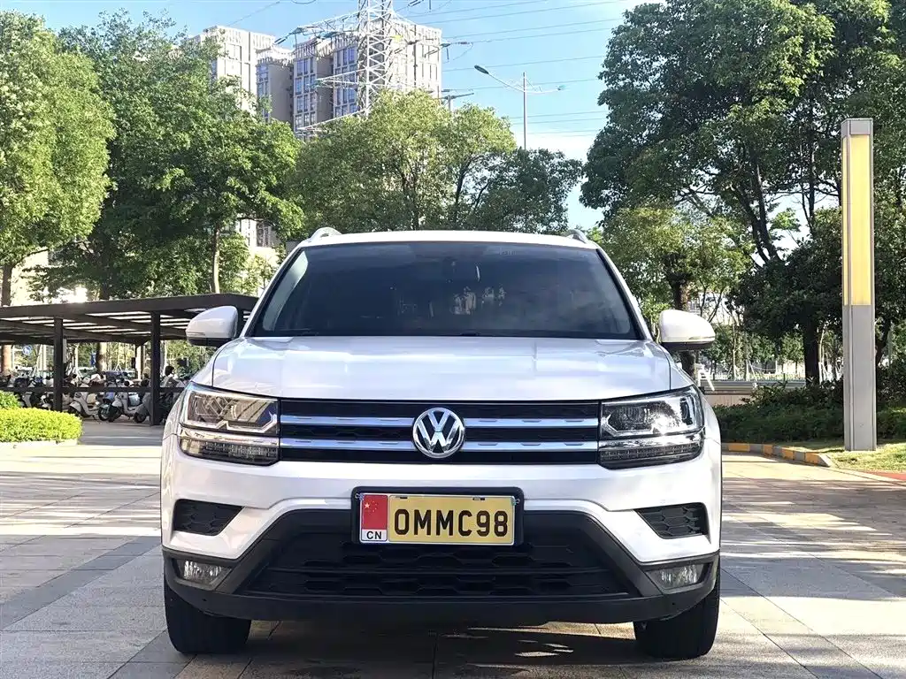 Volkswagen Tharu 2019