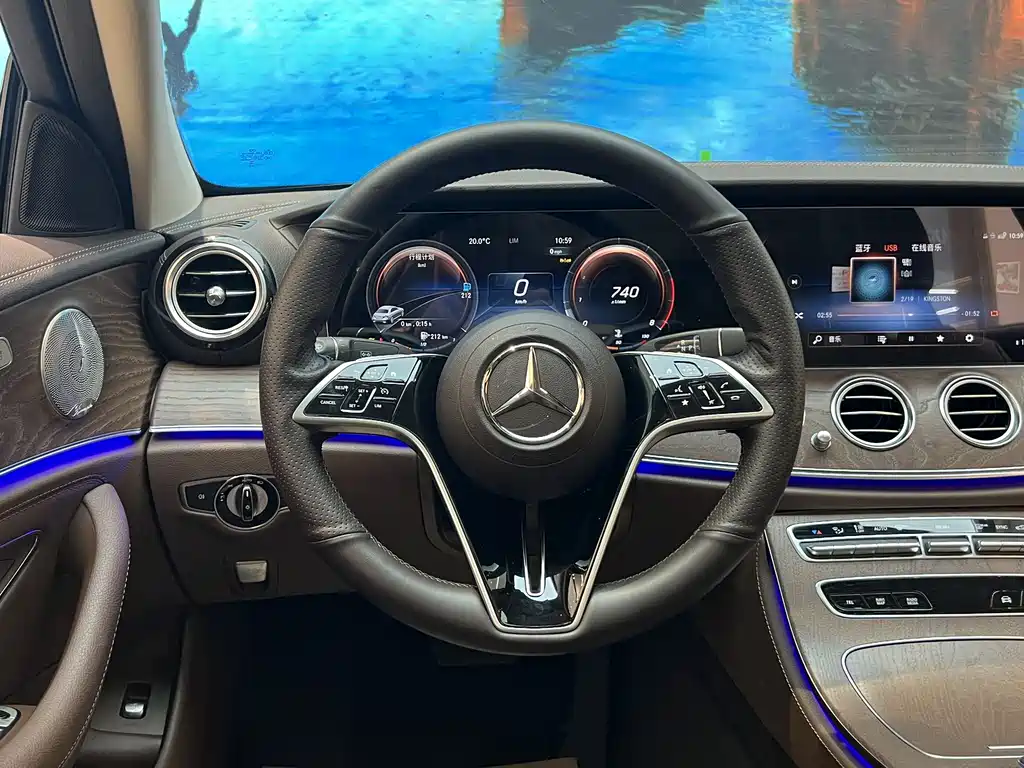 Mercedes-Benz E-Class 2023 — фото 15