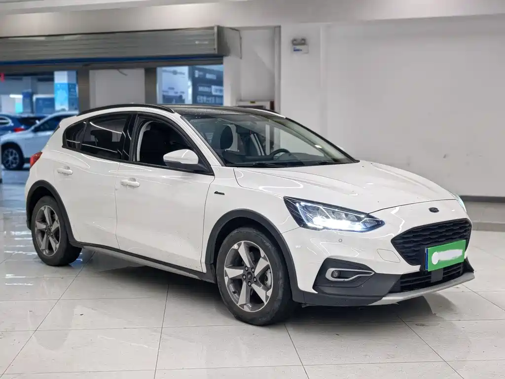 Ford Focus Active 2022 — фото 3