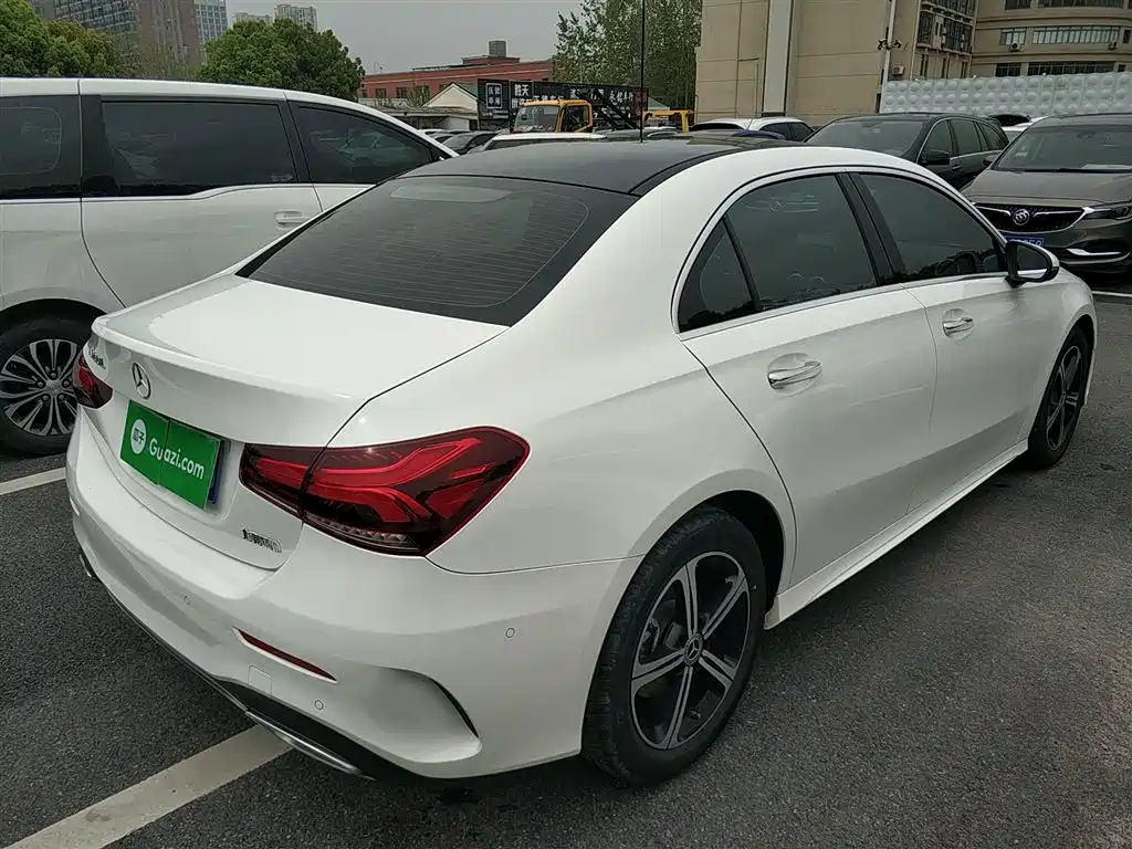 Mercedes-Benz A-Class 2023 — фото 7