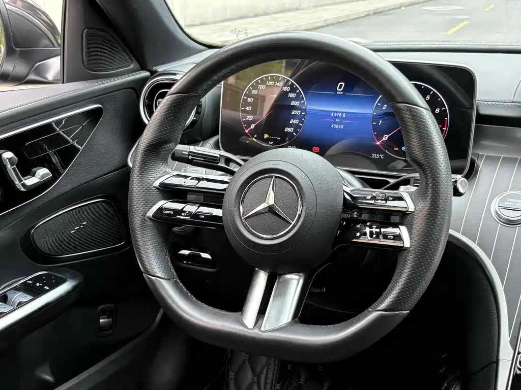 Mercedes-Benz C-Class 2022 — фото 9