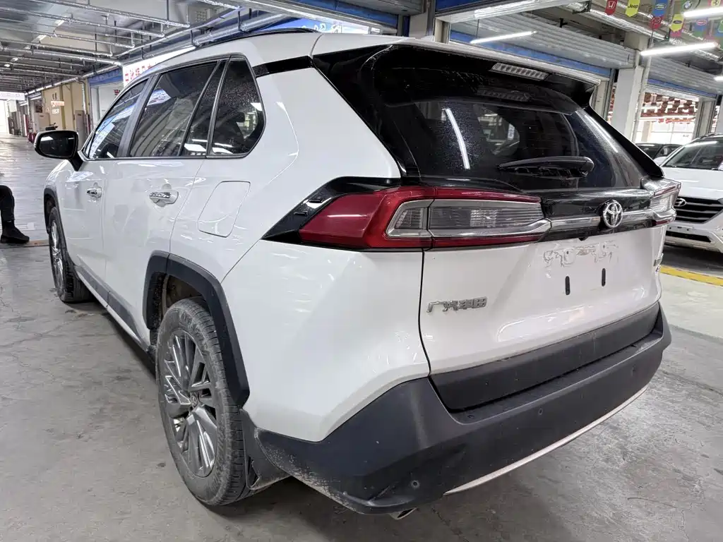 Toyota Wildlander 2022 — фото 19