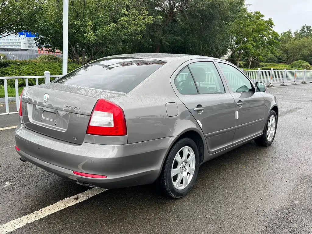 Skoda Octavia 2014 — фото 11