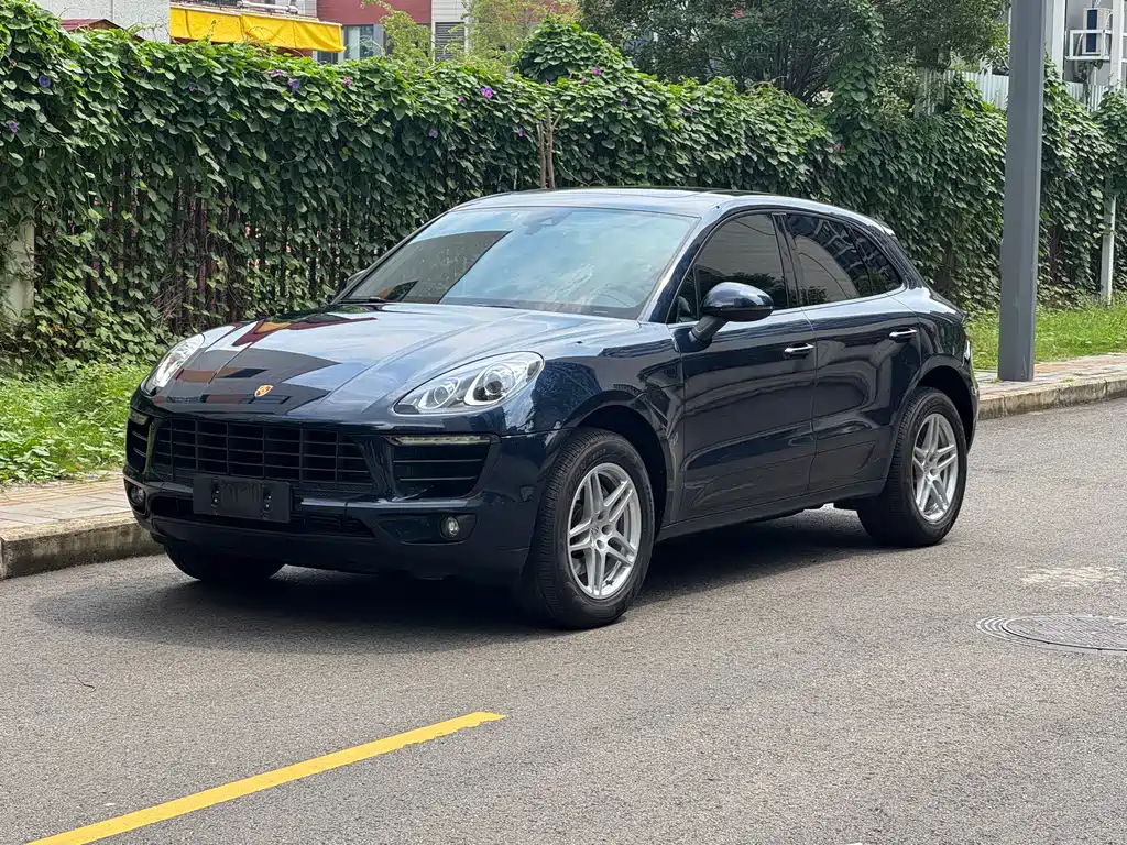 Porsche Macan 2018 — фото 1