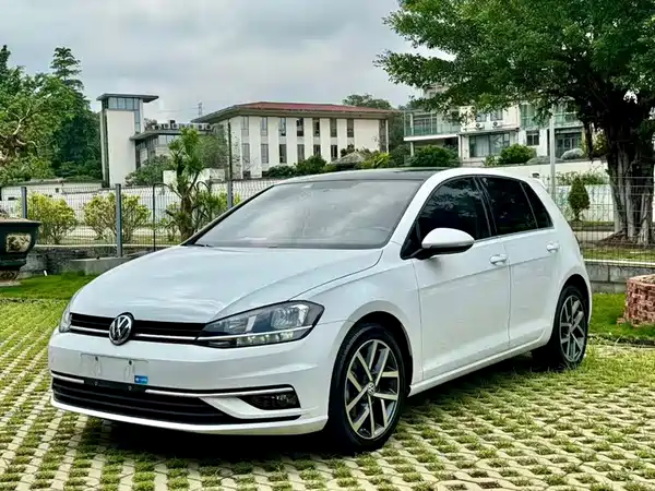 Volkswagen Golf 2020