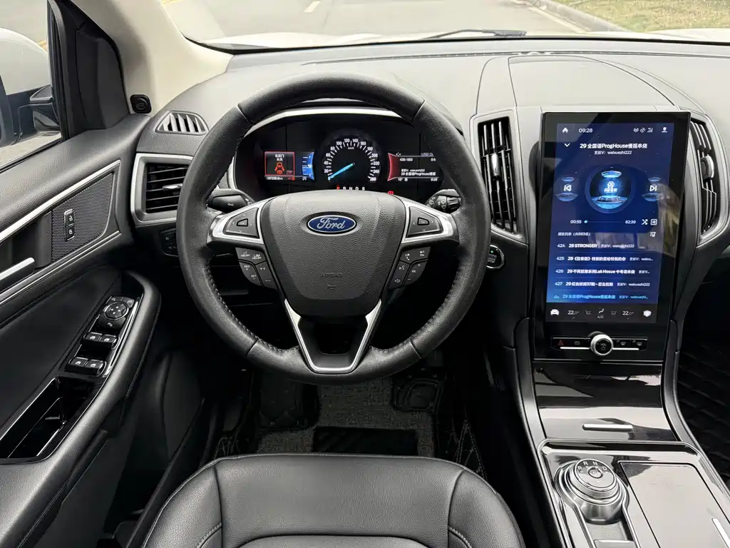 Ford Edge 2020 — фото 12