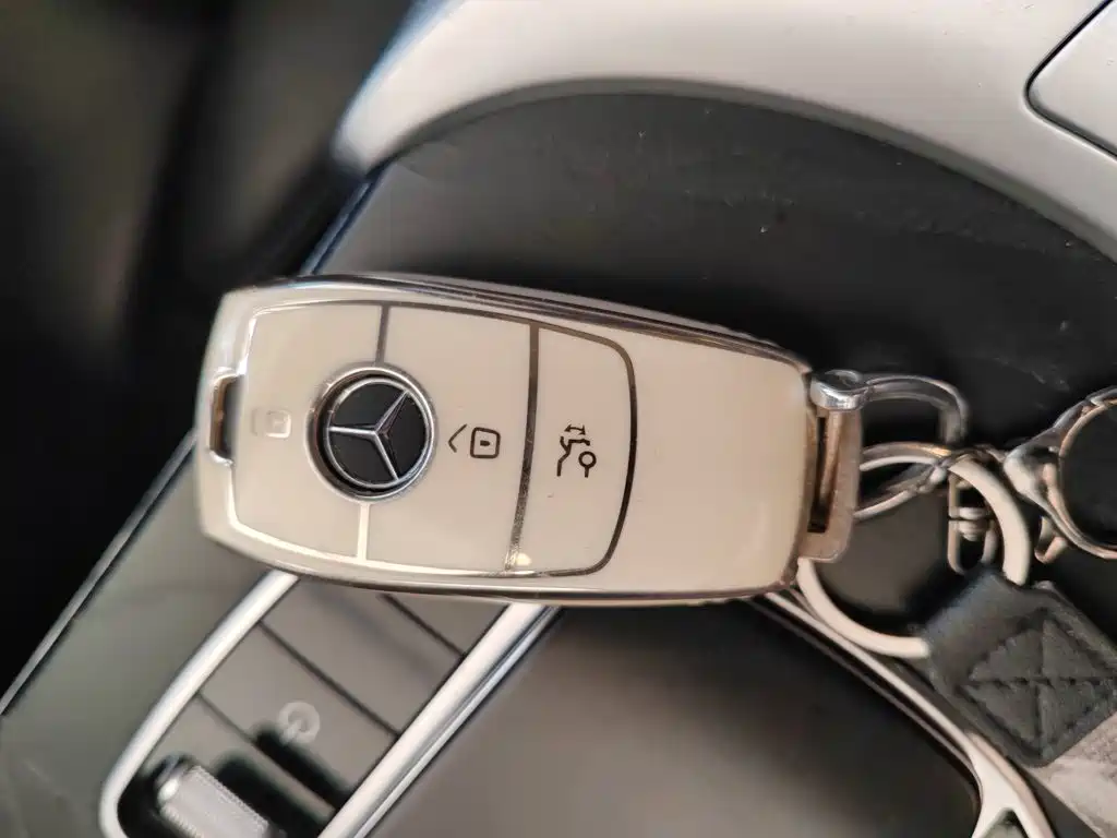 Mercedes-Benz C-Class 2018 — фото 9